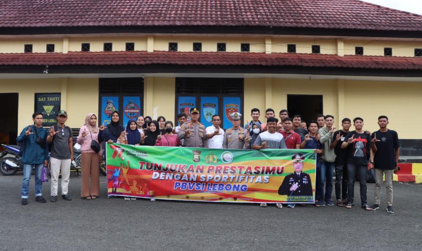 Kapolres Lebong Lepas Tim Bola Voli Ikuti Kejurda di Bengkulu Utara