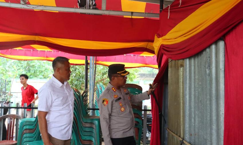 Kapolres Bengkulu Selatan, Cek Untuk Pastikan  Distribusi Logistik Pilkades Terdistribusi Dengan Tepat 