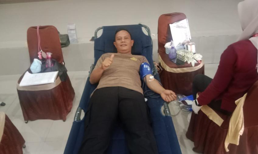 Polres Bengkulu Utara Gelar Donor Darah dalam Rangka Menyambut HUT Bhayangkara ke-77