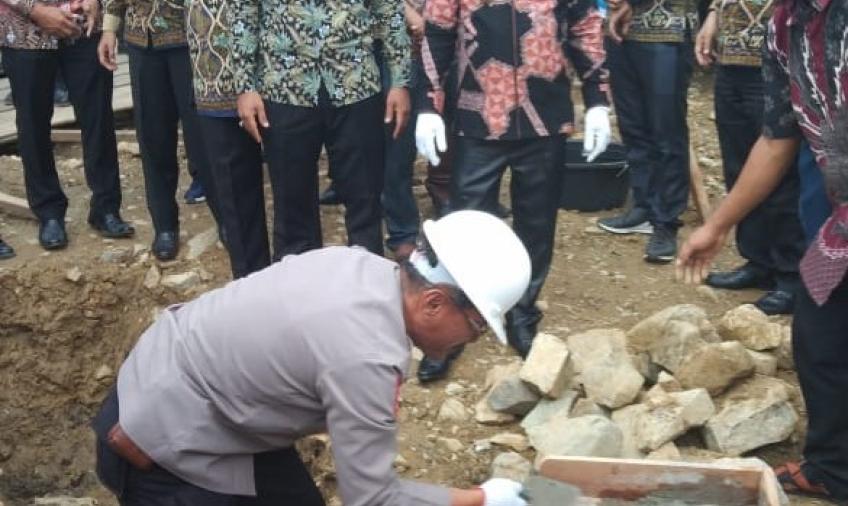 Kasat Binmas Polres Lebong Hadiri Peletakan Batu Pertama Pembangunan Masjid Syuhada
