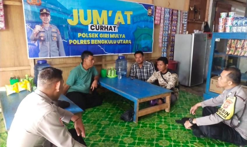 Tampung Aspirasi Masyarakat Polsek Giri Mulya Lakukan Jumat Curhat