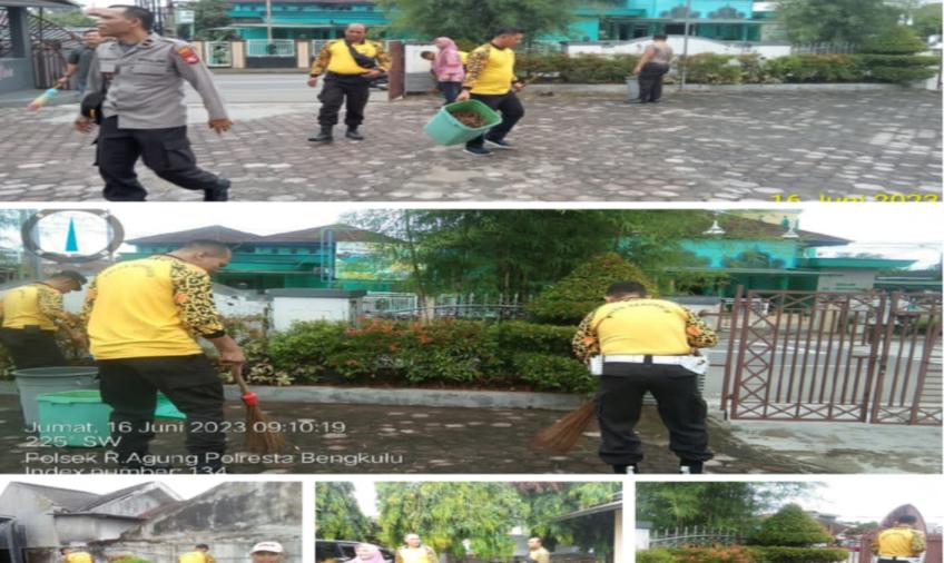 Sambut HUT Bhayngkara Ke-77, Polresta Bengklu dan Polsek Jajaran Laksankan Kegiatan Bakti Sosial Membersihkan Tempat Ibadah 