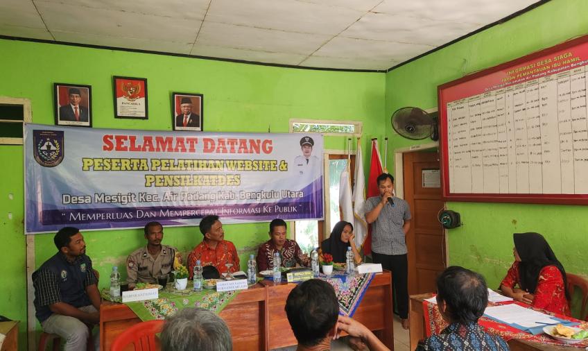 Monitoring Penggunaan DD, Bhabinkamtibmas Polsek Lais Hadiri Acara Penetapan Titik Nol