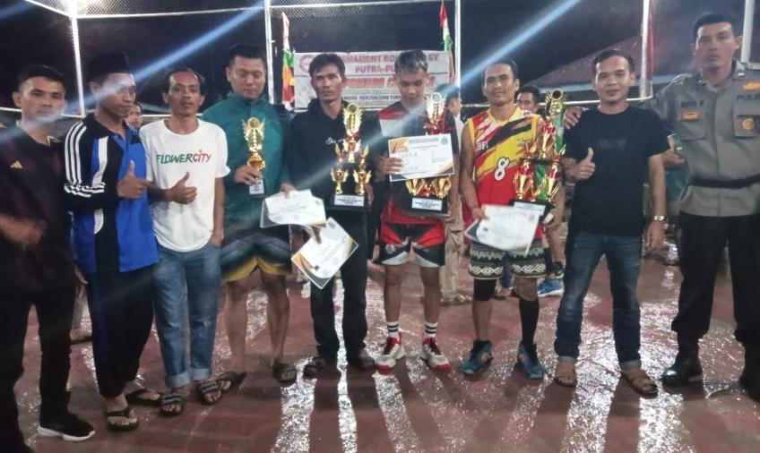 Monitoring Babak Final,  Polsek Lais Hadiri Pertandingan Bola Volly