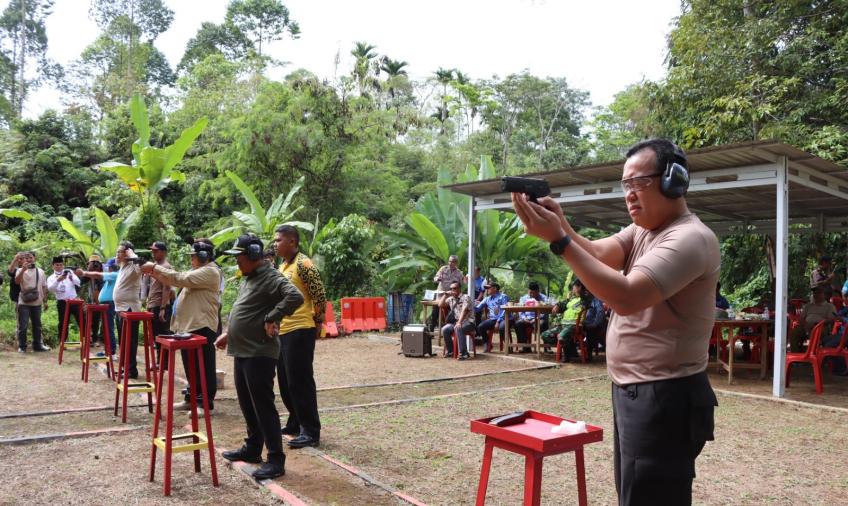 Lomba Menembak Hari Bhayangkara, Sekda Lebong Juara 1