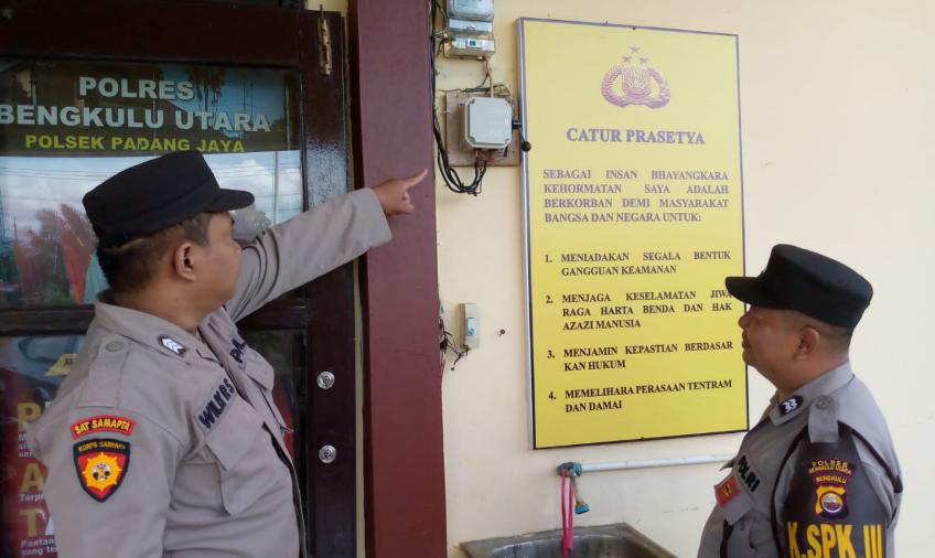 Piket SPKT Polsek Padang Jaya Lakukan Pengecekan Instalasi Listrik, Antisipasi Kebakaran Mako
