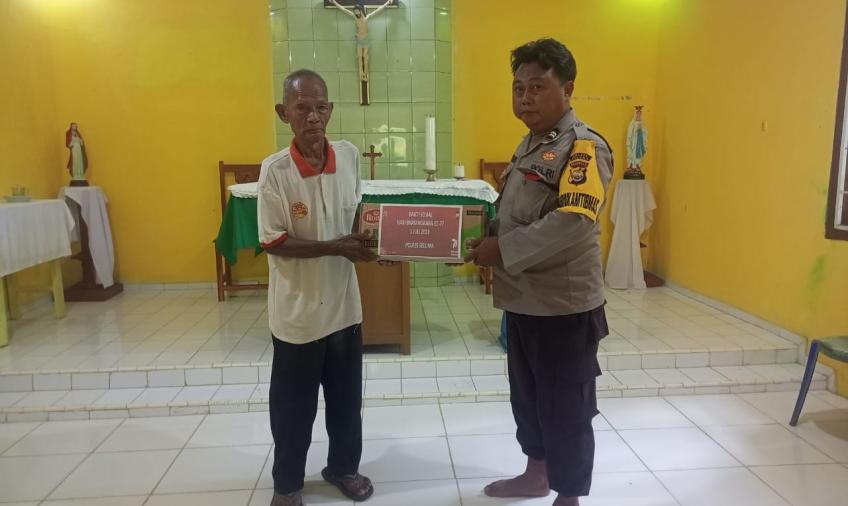 Rangakaian HUT Bhayangkara ke-77, Polsek Talo Salurkan Bansos kepada Warga Desa Margosari 