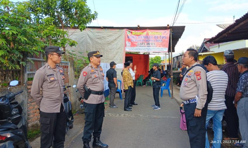 Polres RL Patroli dan Pengecekan Pelaksanaan Pilkades di TPS