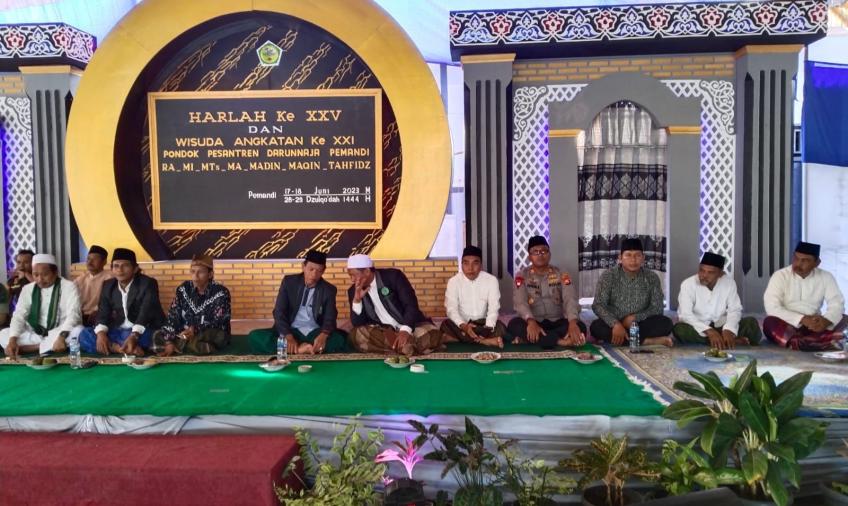 Kapolsek Ketahun Hadiri Harlah dan Wisuda Santri di Pondok Pesantren Darunnaja