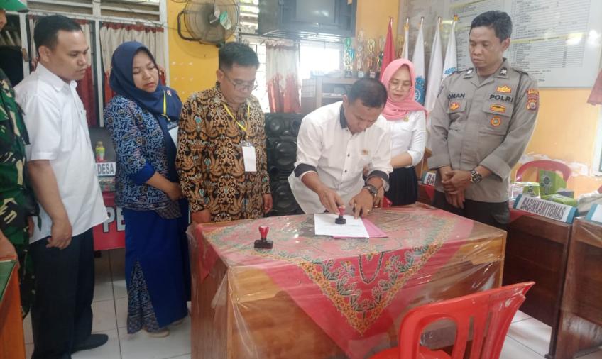 Personel Polsek Air Besi Hadiri Tes Seleksi Calon Perangkat Desa Padang Sepan