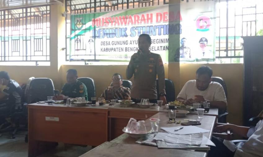 Polsek Seginim Hadiri Kegiatan Mini Lokakarya Stunting Tingkat Desa Gunung Ayu Tahun 2023 