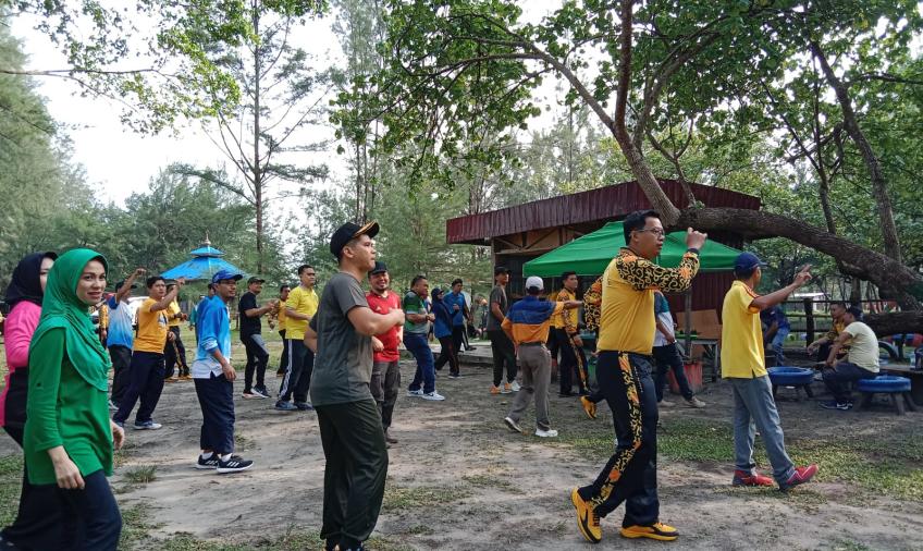Hut Bhayangkara Ke 77, Polres Mukomuko Adakan Jalan Santai dan Olahraga Bersama, Dibanjiri Hadiah Dorprize 