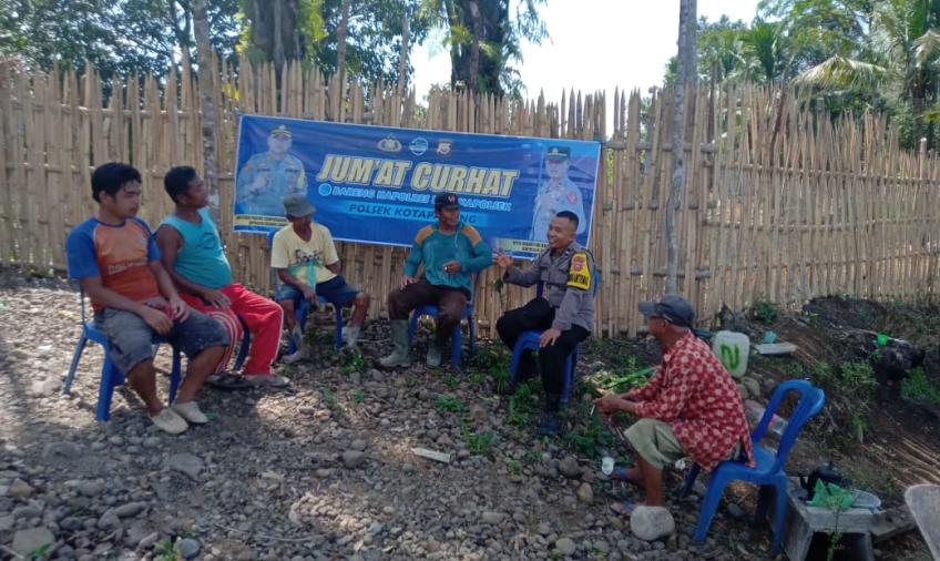 Polsek Kotapadang Melaksanakan Kegiatan Jumat Curhat