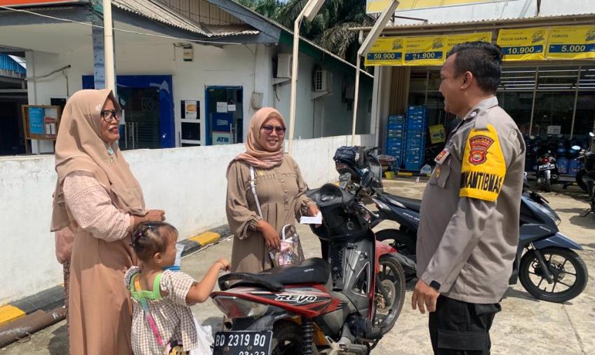 Bhabinkamtibmas Polsek Pino Lakukan Sambang DDS, Wujudkan Kamtibmas Kondusif
