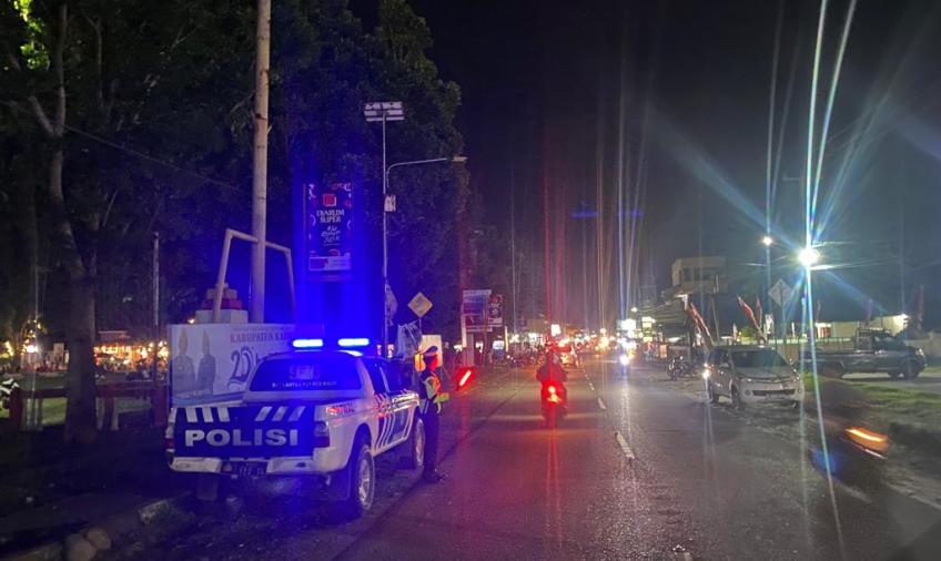 Pantau Arus Lalin, Sat Lantas Polres Kaur Patroli Blue Light