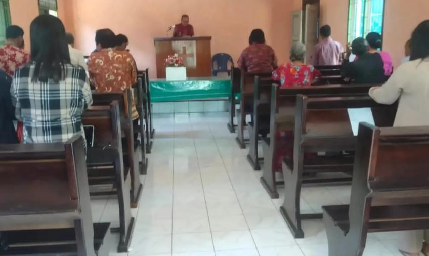 Ibadah Minggu, Polsek Pino Lakukan Pengamanan di Greja GKSBS  