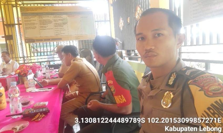 Bhabinkamtibmas Polsek Lebong Utara Hadiri Kegiatan Pra Pembangunan di Desa Talang Ulu