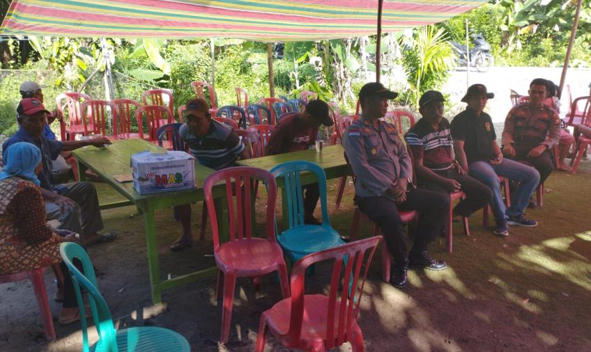 Wujud Dukacita, Kapolsek Enggano Laksanakan Kegiatan Sambang Duka