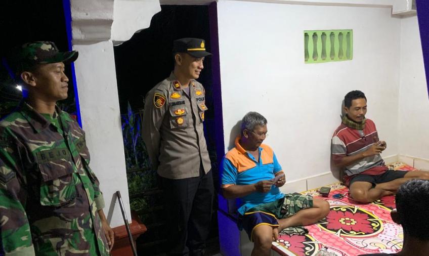 Jaga Kondusifitas di Malam Takbiran, Polsek Giri Mulya Gelar Patroli