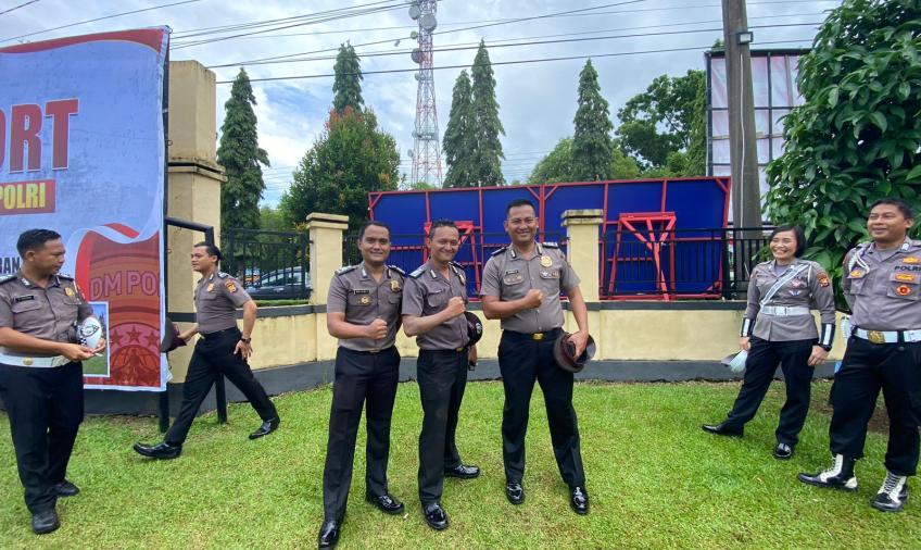 3 personel Polsek Batiknau Naik Pangkat, Satu Orang Jadi Bripka