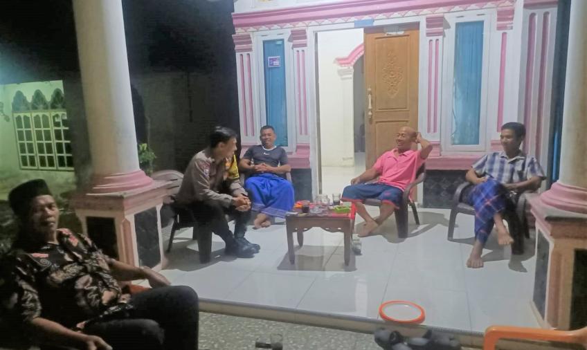 Sambang DDS Malam, Bhabinkamtibmas Berikan Imbauan Kepada Warga Binaan 