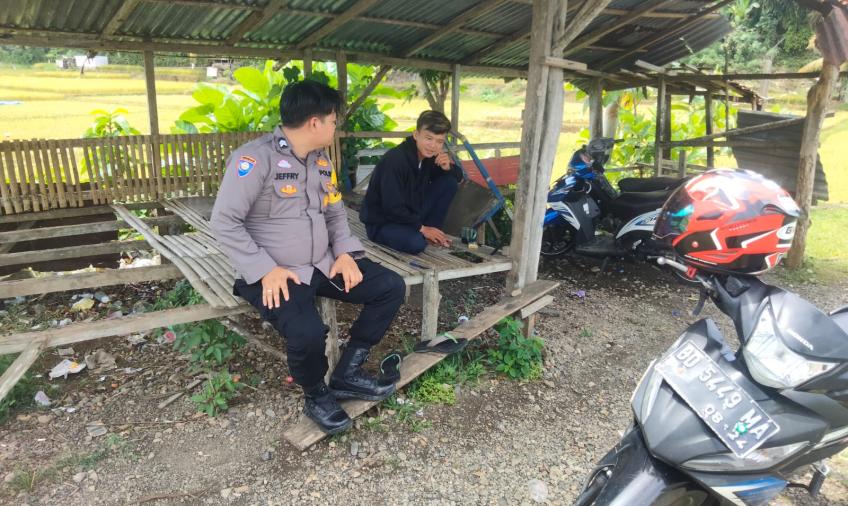Selalu Aktif Jaga Silaturahmi, Bhabinkamtibmas Kelurahan Masat Sambangi Warga Binaan 