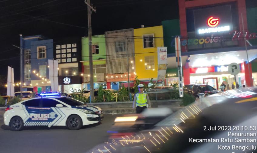 Cegah Kemacetan, Sat Lantas Polresta Bengkulu Gelar Pengaturan Lalin
