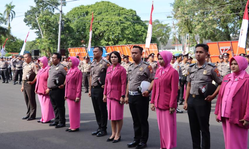 Polresta Bengkulu Gelar Upacara Korp Rapot Kenaikan Pangkat Personel Periode 01 Juli 2023