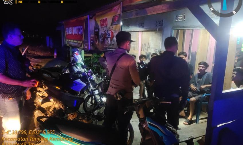 Antisipasi Curnak Polsek Tanjung Kemuning Patroli Dialogis 