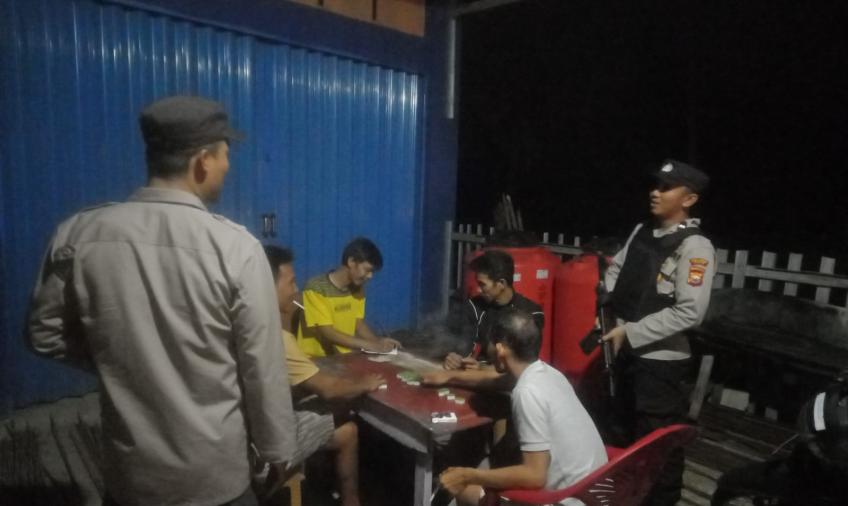 Berikan Keamanan kepada Masyarakat, Polsek Maje Patroli Dialogis 