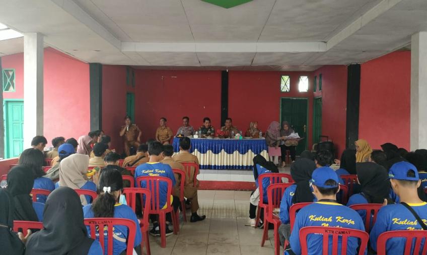 Bersama Forkopincam, Kapolsek Lais Sambut Mahasiswa KKN