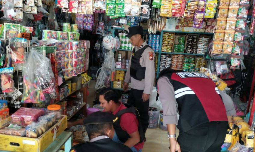 Polsek Enggano Laksanakan Giat Imbangan Ops Antik Nala 2023, Sambangi Warung-Warung
