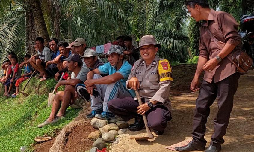 Sambang Dialogis, Bhabinkamtibmas Polsek Berikan Imbauan Kamtibmas Kepada Warga Kelurahan Masat 