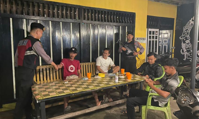 Dekatkan Diri dengan Masayrakat, Sat Samapta Polres Kaur Rutin Patroli Presisi