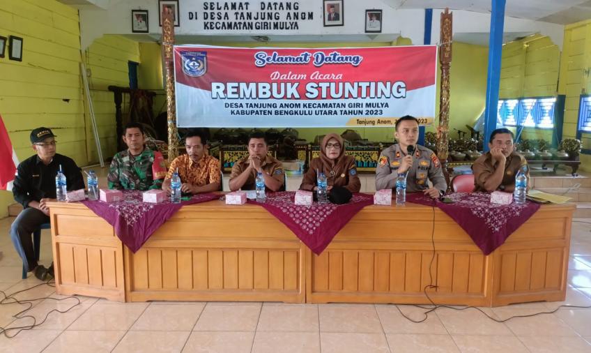 Hadiri Rembuk Stunting Desa, Ini yang Disampaikan Kapolsek Giri Mulya