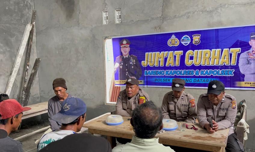 Polsek Sindang Dataran Gelar Jumat Curhat Bersama Warga Masyarakat