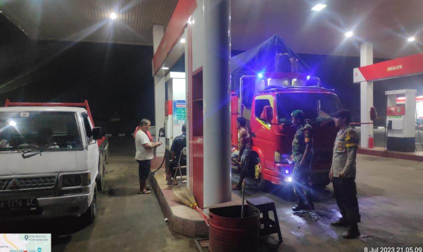Jaga Situasi Kamtibams, Personel Polsek Selebar dan Anggota Koramil 407-07 Kampung Melayu Gelar Patroli Gabungan