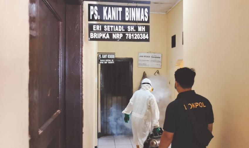 Cegah Demam Berdarah, Mako dan Polsek Lais Difogging