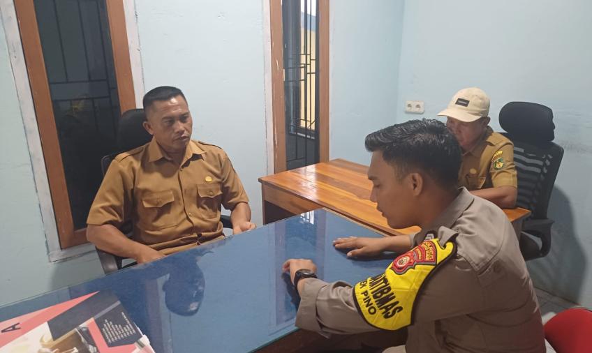 Jaga Kondusifitas Wilayah Hukum, Bhabinkamtibmas Sambangi Pemdes Tanjung Eran