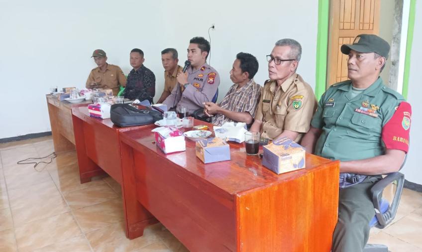 Kapolsek Kedurang Hadiri Musyawarah Pembentukan Timsel Perangkat Desa Tanjung Alam