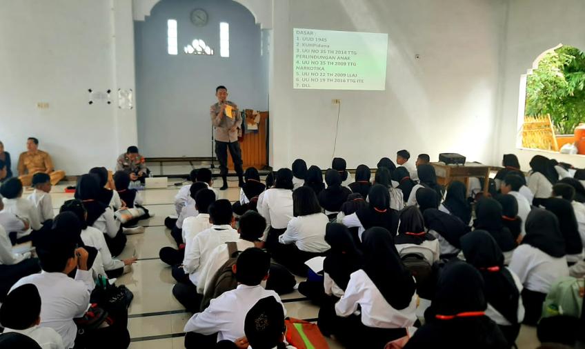 Pembinaan MOS di SMPN I Bengkulu Utara, Sat Binmas Isi Materi Kenakalan Remaja