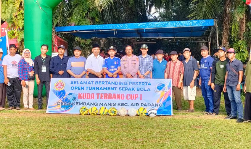 Laksanakan Pengamanan dan Monitoring, Kapolsek Lais dan Anggota Hadiri Pembukaan Turnamen Sepakbola