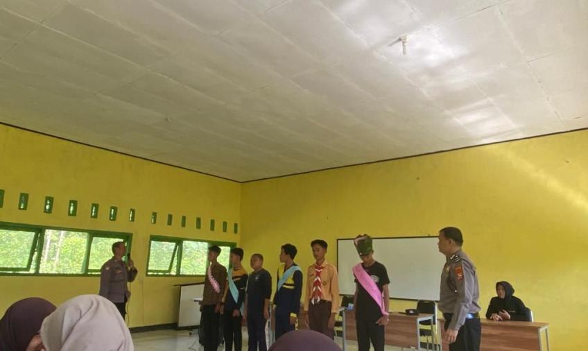 MPLS di SMKN 3 Kaur, Polsek Kaur Utara Sosialisasikan Tentang Tata Tertib Berlalu Lintas  