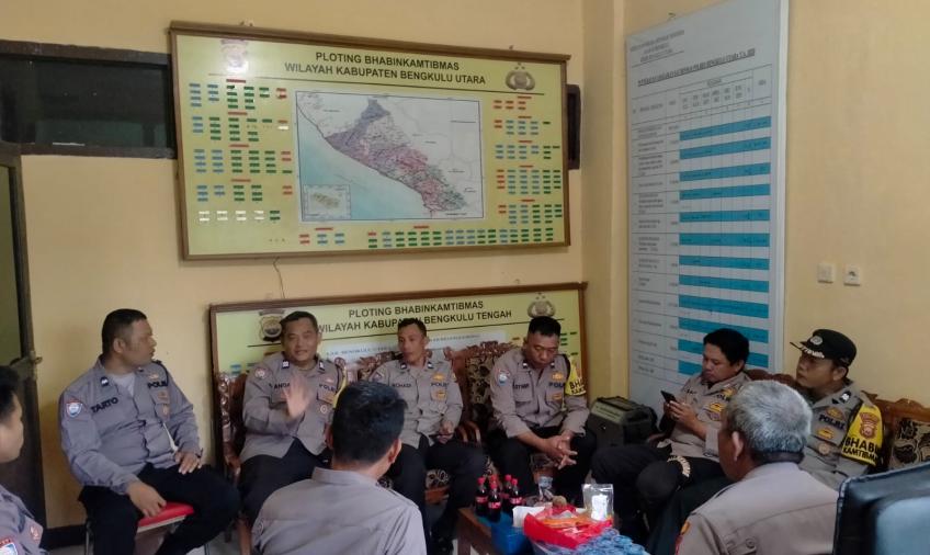 Tingkatkan Kinerja, Sat Binmas Polres Bengkulu Utara Laksanakan Anev Mingguan