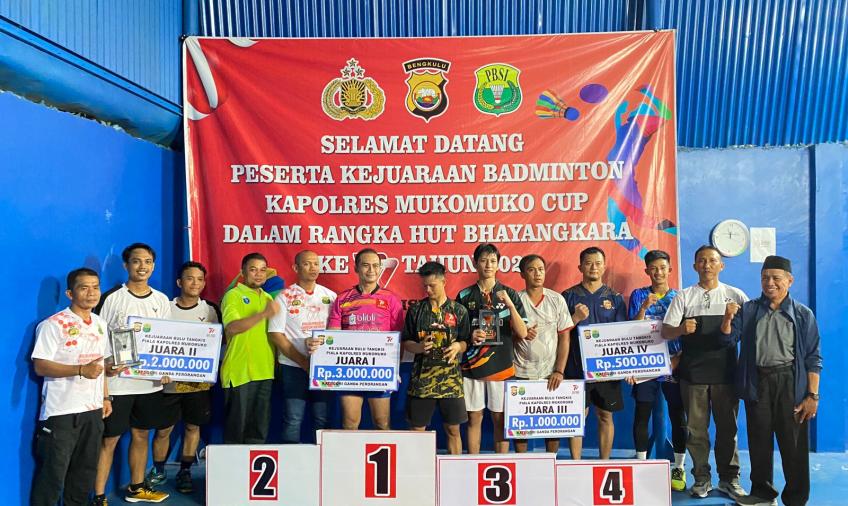 Wakapolres Mukomuko Resmi Tutup Kejuaraan Badminton Kapolres Cup 2023