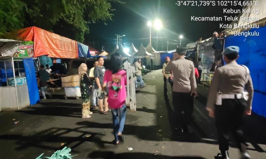 Sat Samapta Polresa Bengkulu Lakukan Penertiban dan Pengecekan Stand Bazar Tabut