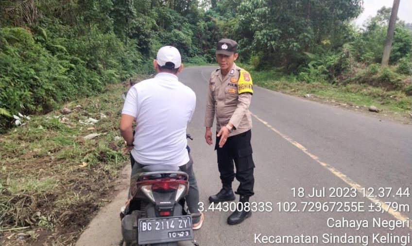Patroli Dialogis, Personel Polsek Sindang Kelingi Sampaikan Imbauan Kamtibmas
