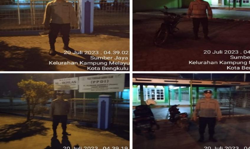Berikan Rasa Aman, Polsek KSKP Pulau Baai Lakukan Pengamanan Salat Subuh
