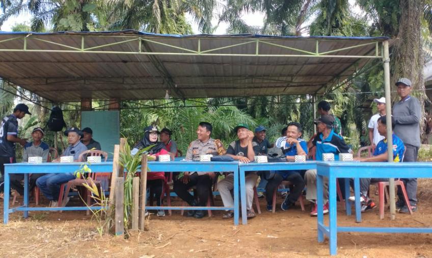 Polsek Giri Mulya Hadiri Pembukaan Turnamen Bola Voly di Desa Tanjung Anom