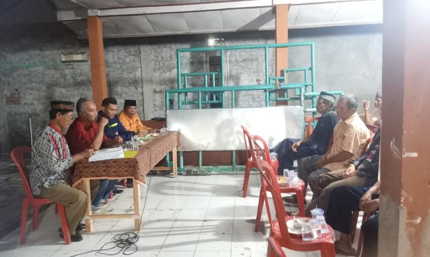 Bhabinkamtibmas Hadiri Pemilihan Ketua RT 13 Kelurahan Lempuing